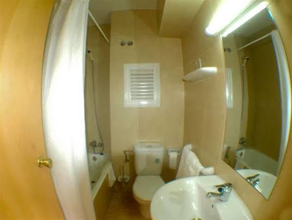 Hostal Residencia Nicolau San Antonio  Luaran gambar