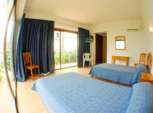 Hostal Residencia Nicolau San Antonio  Luaran gambar