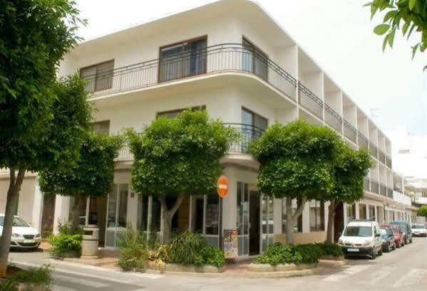 Hostal Residencia Nicolau San Antonio  Luaran gambar