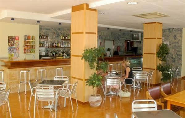 Hostal Residencia Nicolau San Antonio  Luaran gambar
