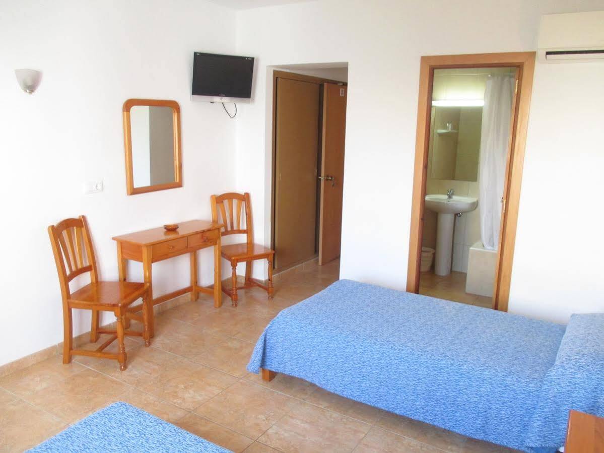 Hostal Residencia Nicolau San Antonio  Luaran gambar